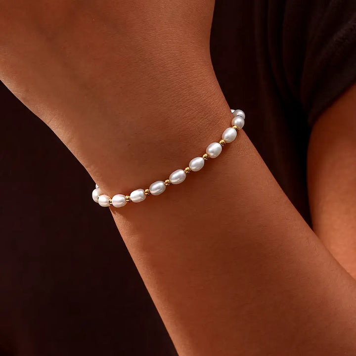 Romantische Parelarmband