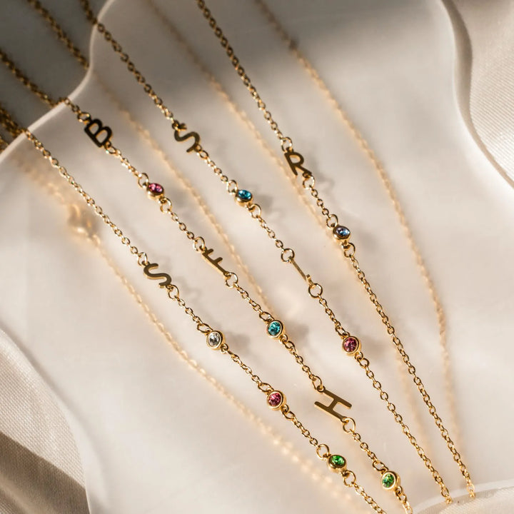 Dames initiaal ketting met geboortesteen
