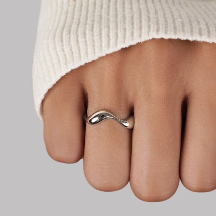 Golven - Minimalistische ring