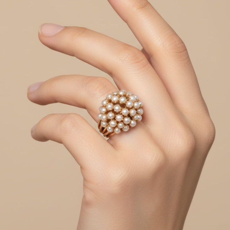Ring met ingelegde parels