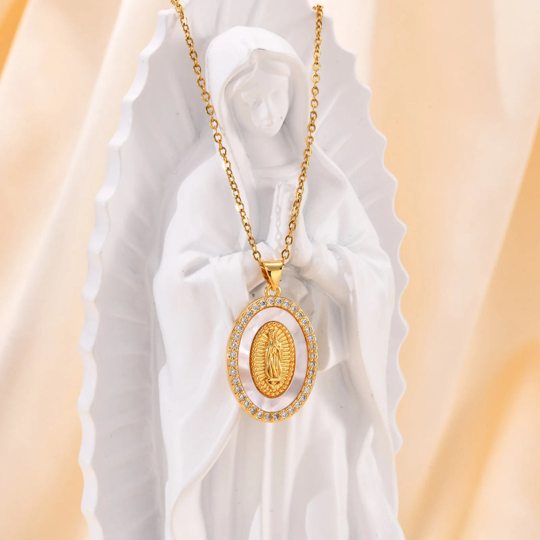 Halsketting met Ovale Madonna Hanger in Goud