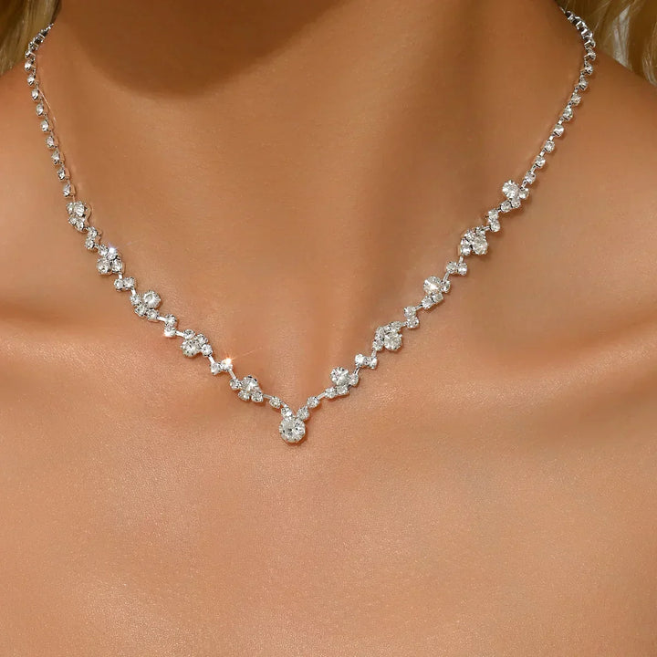 Elegante trouwcollier met diamanten