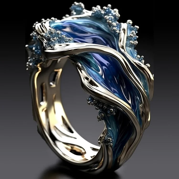 Gouden vintage ring met golven van de oceaan