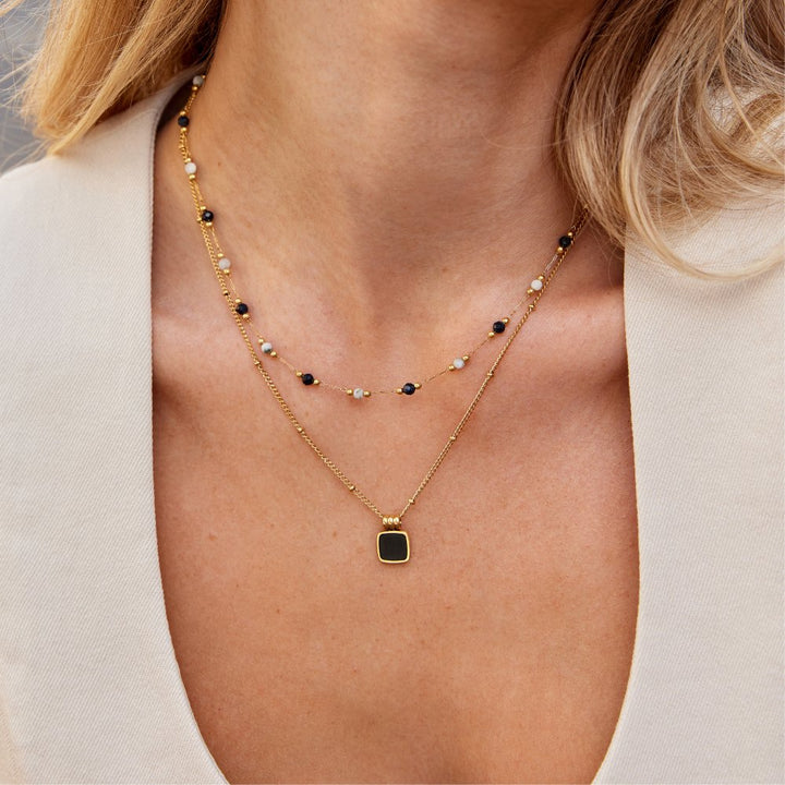 Gelaagde Ketting met Stenen