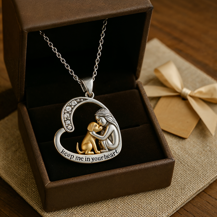 Zilveren ketting met hartje met hond en zirkonia steentjes