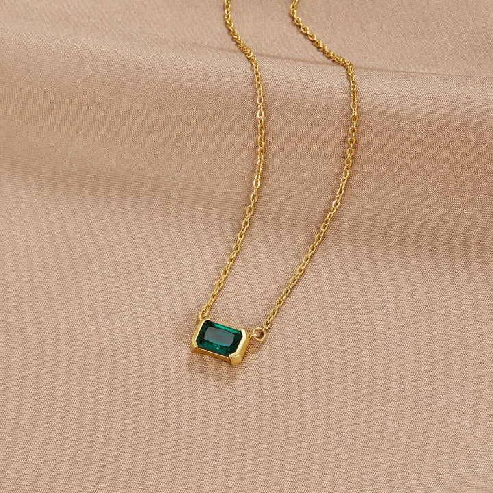 Delicate Ketting met Smaragd