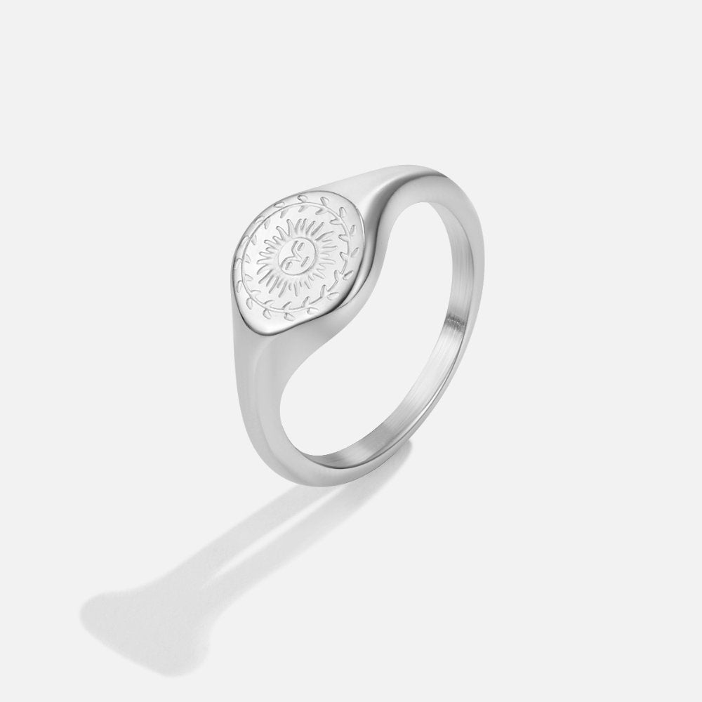 Zilveren ring voor de zomerzonnewende