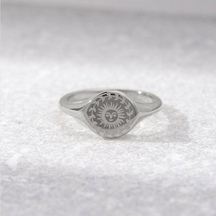 Zilveren ring voor de zomerzonnewende